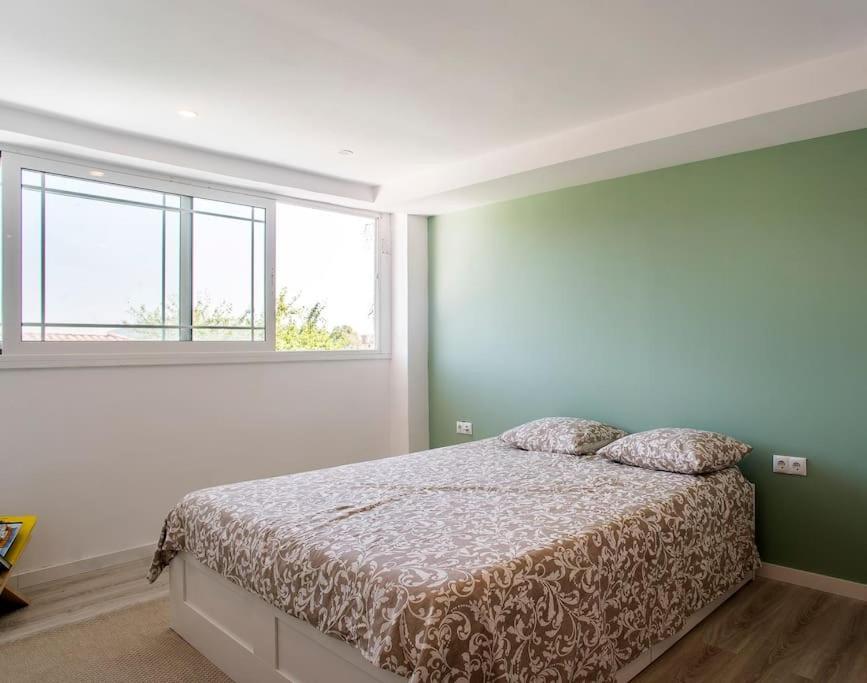 فيلا 20 Min From Bcn- Charming House W/ Pool & Bbq Area Cervelló المظهر الخارجي الصورة
