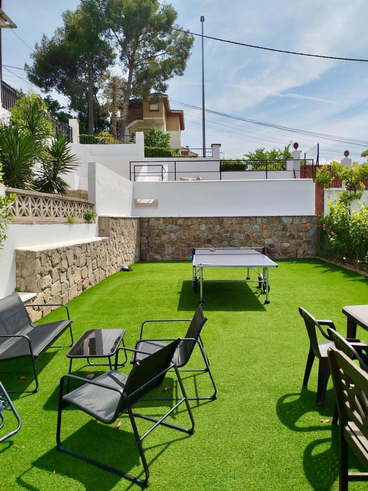 فيلا 20 Min From Bcn- Charming House W/ Pool & Bbq Area Cervelló المظهر الخارجي الصورة