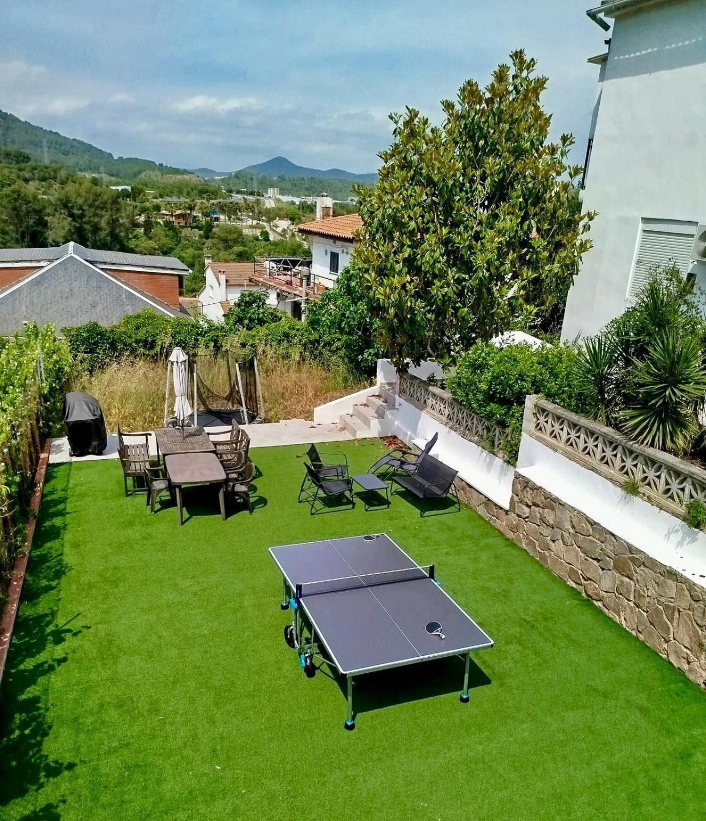 فيلا 20 Min From Bcn- Charming House W/ Pool & Bbq Area Cervelló المظهر الخارجي الصورة