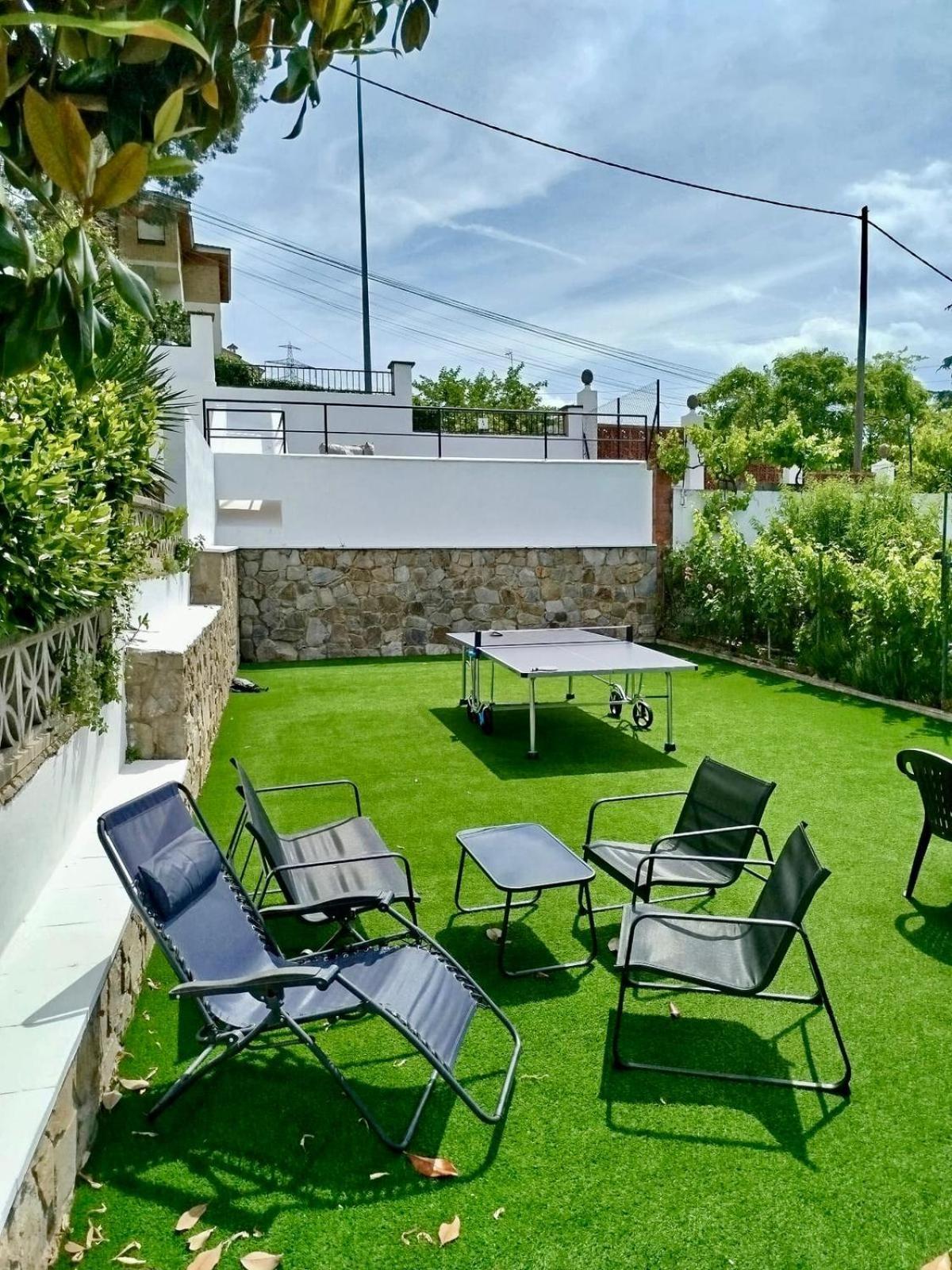 فيلا 20 Min From Bcn- Charming House W/ Pool & Bbq Area Cervelló المظهر الخارجي الصورة